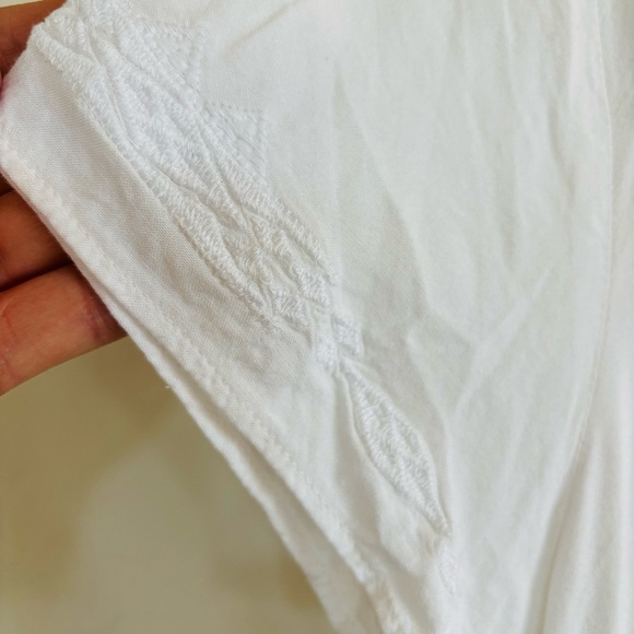 DYLAN White Floral Embroidered Dress - Picture 6 of 17